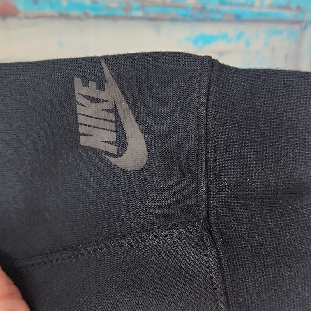 Nike Sportswear Tech Turtneck Sweatshirt‎ - Picture 8 of 10